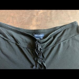 Black Max Studio culottes, size Medium